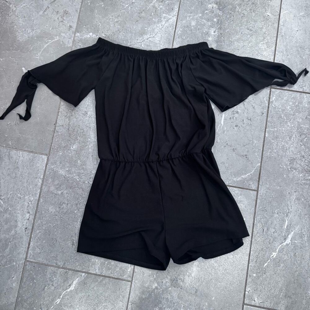 Cheryl Kids Girls Black Off-Shoulder Romper, size L